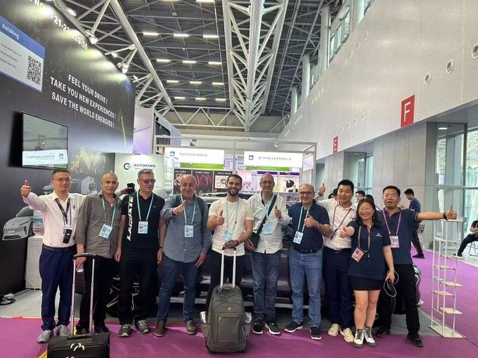 Henan Autoking Industry Co., Ltd. ligne de production du fabricant